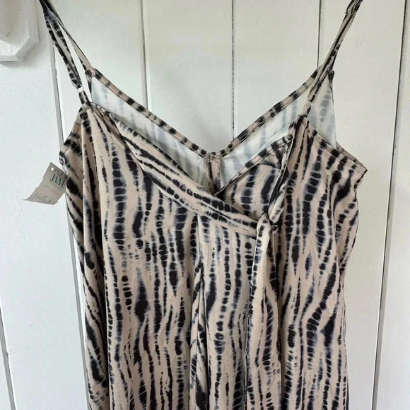 Maxi Dress with reptile pattern - Picture 5 of 6